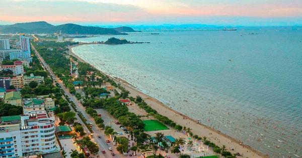 Bãi biển Cửa Lò sôi động