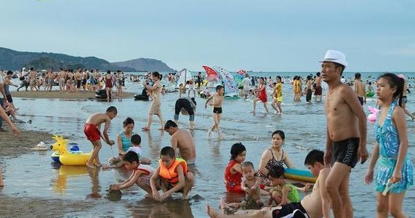 Bãi biển Cửa Lò nhìn từ trên cao
