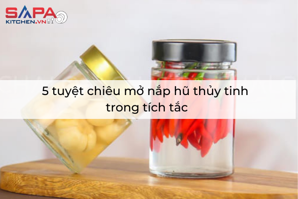 Dây thun buộc quanh nắp hũ thủy tinh